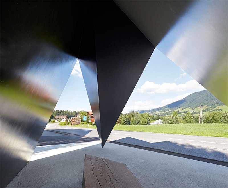 hufton+crow-krumbach-bus-stops-austria-designboom-07