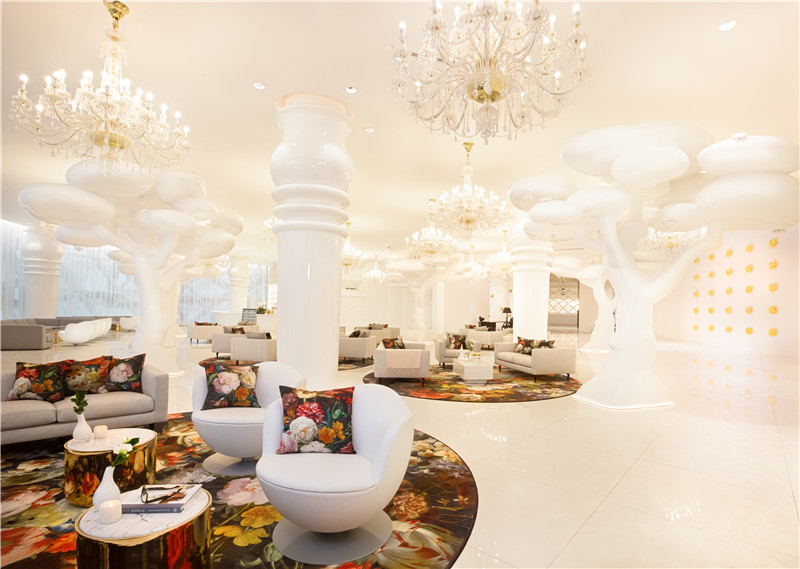 Mondrian_Doha_Lounge_1_designMarcelWanders